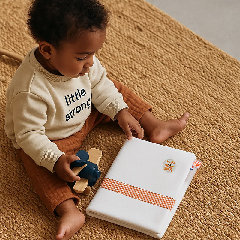 Protege carnet de sante orange blanc bio papate
